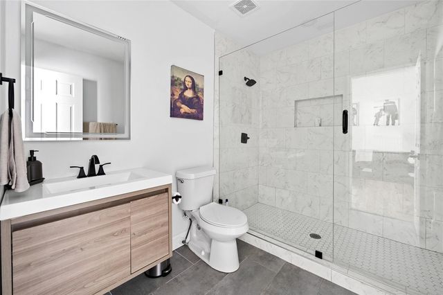 680 25TH AVENUE S, St Petersburg, FL 33705