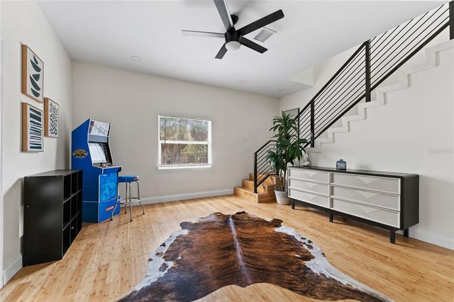 680 25TH AVENUE S, St Petersburg, FL 33705