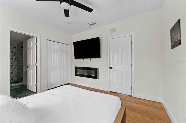 680 25TH AVENUE S, St Petersburg, FL 33705