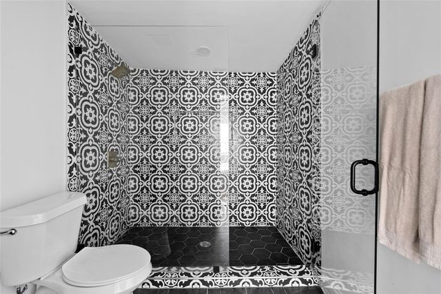 680 25TH AVENUE S, St Petersburg, FL 33705