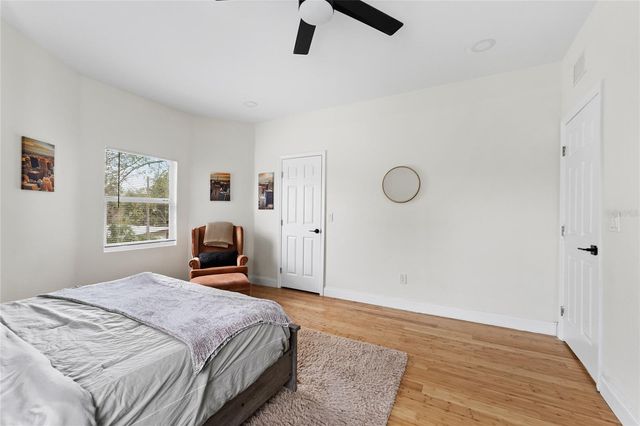 680 25TH AVENUE S, St Petersburg, FL 33705