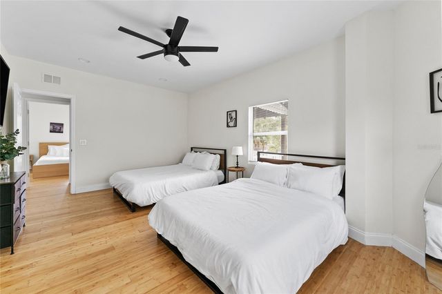 680 25TH AVENUE S, St Petersburg, FL 33705