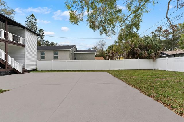 680 25TH AVENUE S, St Petersburg, FL 33705