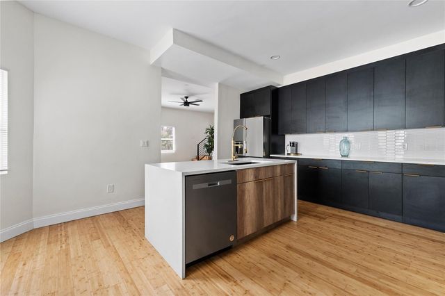 680 25TH AVENUE S, St Petersburg, FL 33705