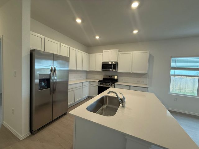 109 Imola ST, Hutto, TX 78634