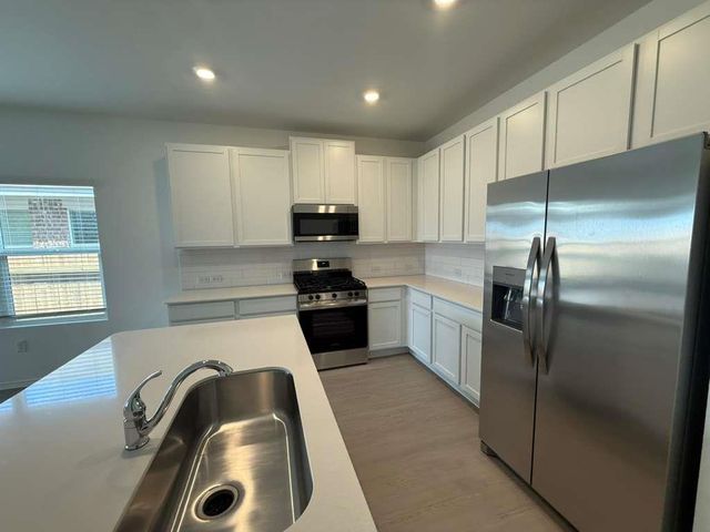 109 Imola ST, Hutto, TX 78634