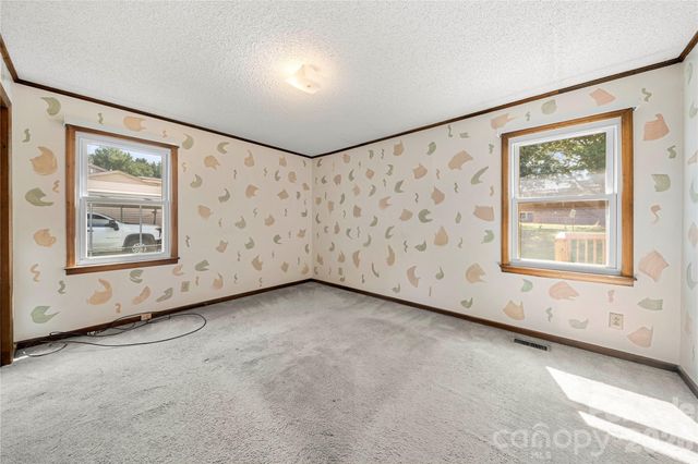 1810 Oak Hollow Road, Gastonia, NC 28054