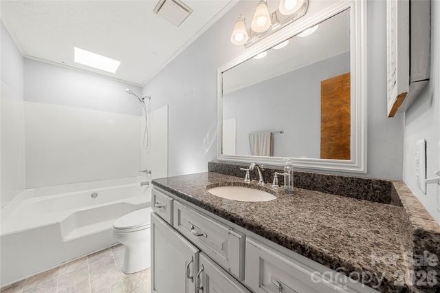 1810 Oak Hollow Road, Gastonia, NC 28054