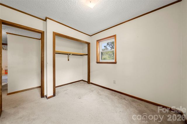 1810 Oak Hollow Road, Gastonia, NC 28054