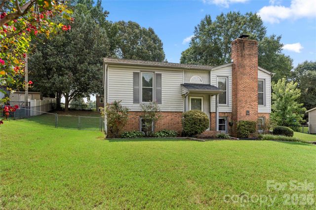 1810 Oak Hollow Road, Gastonia, NC 28054