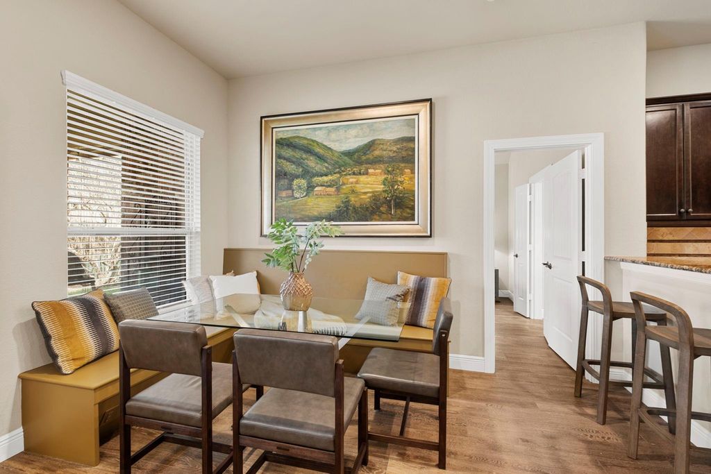 Image 13 of property listing at 11731 Cielo Court, Richmond, TX 77406