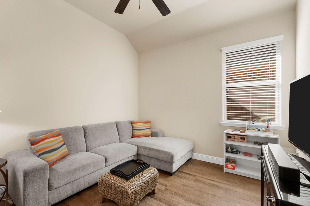 Image 21 of property listing at 11731 Cielo Court, Richmond, TX 77406