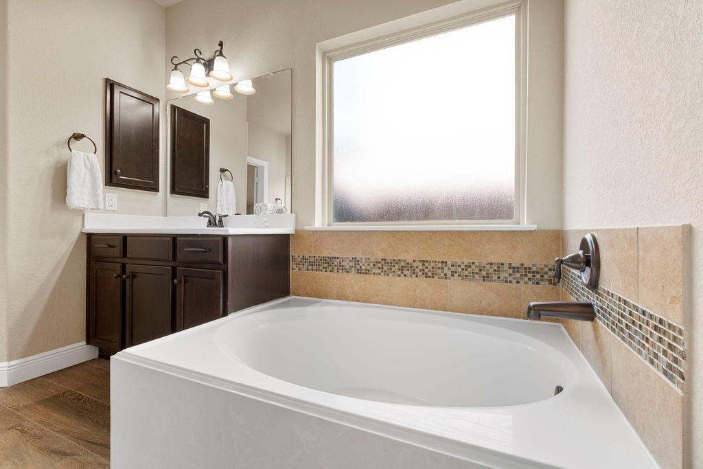 Image 31 of property listing at 11731 Cielo Court, Richmond, TX 77406