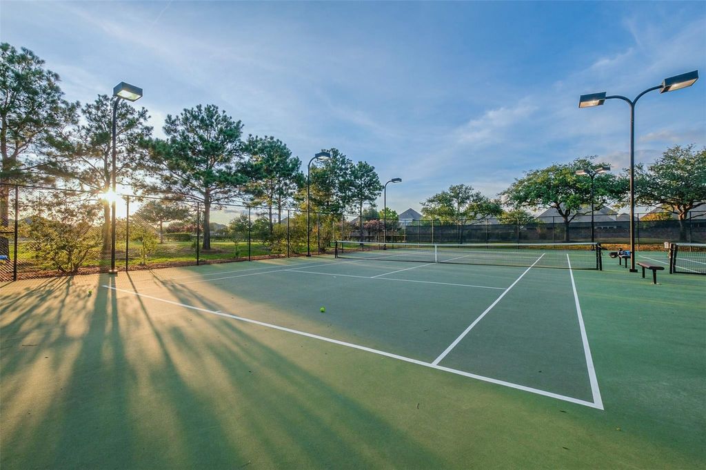 Image 42 of property listing at 11731 Cielo Court, Richmond, TX 77406