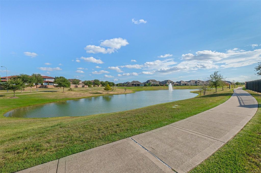 Image 46 of property listing at 11731 Cielo Court, Richmond, TX 77406
