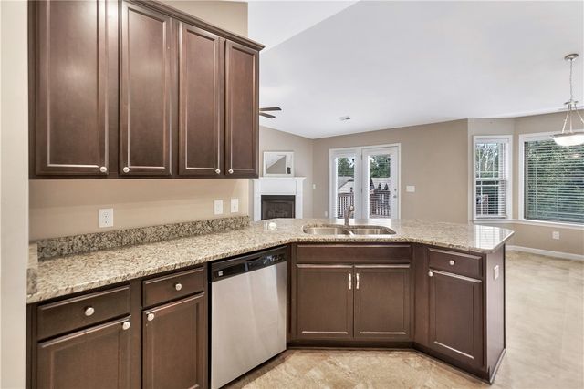 102 Blue Heron Circle, Simpsonville, SC 29680