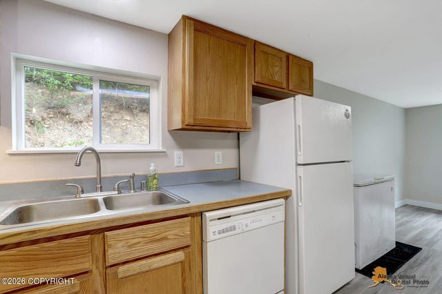 6061 E Pike Avenue, Wasilla, AK 99654