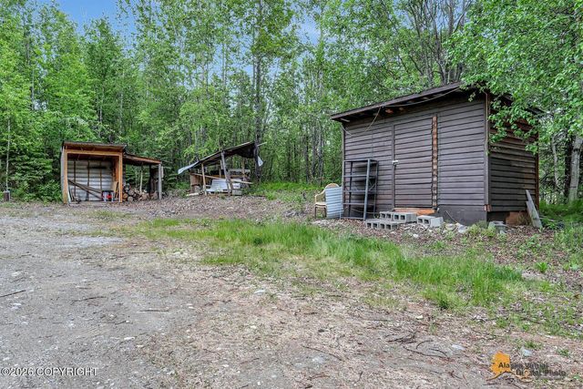 6061 E Pike Avenue, Wasilla, AK 99654