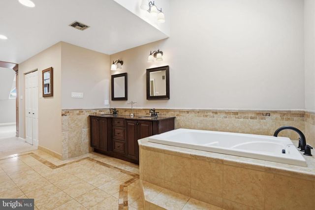 244 MATHERS RD, Ambler, PA 19002