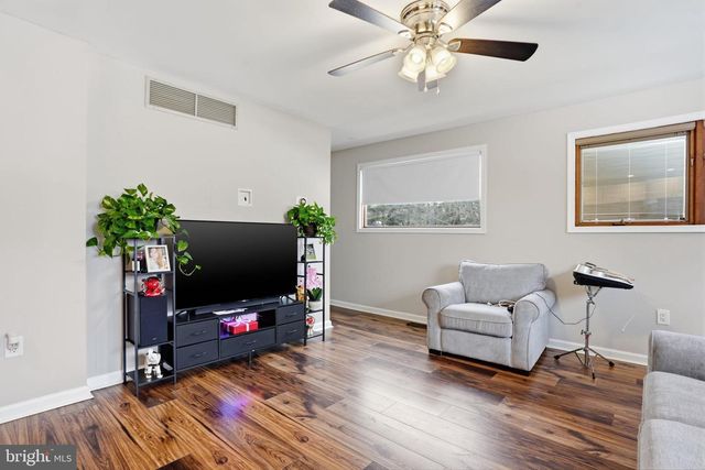 244 MATHERS RD, Ambler, PA 19002