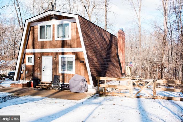 1659 S LAKESHORE DR, Louisa, VA 23093