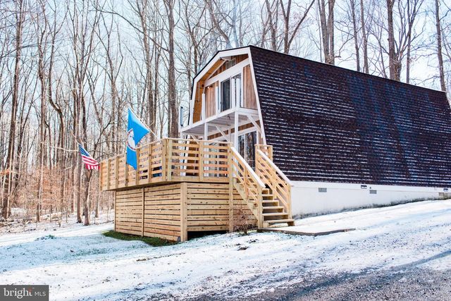 1659 S LAKESHORE DR, Louisa, VA 23093