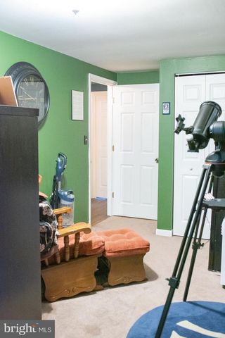 1659 S LAKESHORE DR, Louisa, VA 23093