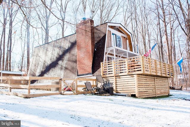 1659 S LAKESHORE DR, Louisa, VA 23093