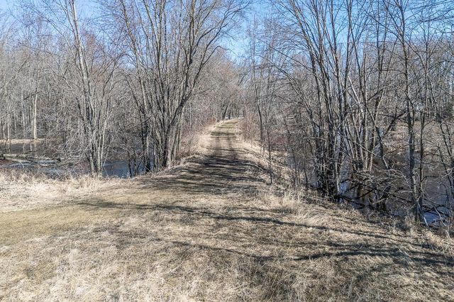 N5201 LOWER ROAD, Shiocton, WI 54170