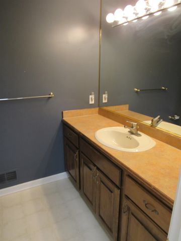 6063 Belmont Ct Court, Grand Blanc, MI 48439