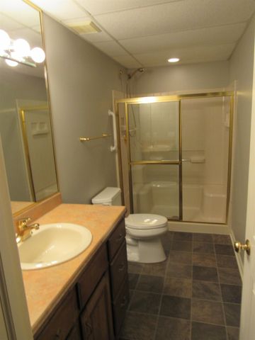 6063 Belmont Ct Court, Grand Blanc, MI 48439