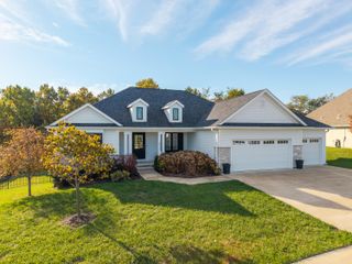4612 SAWGRASS DR, Columbia, MO 65203