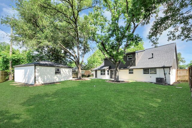 6015 Mcknight Street, Houston, TX 77035