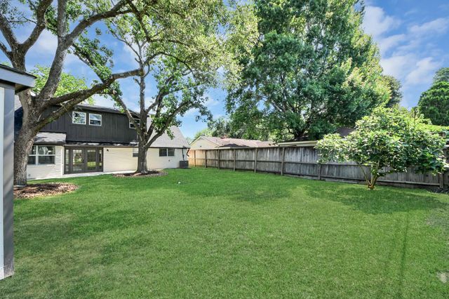 6015 Mcknight Street, Houston, TX 77035
