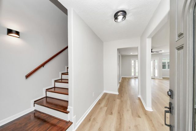 6015 Mcknight Street, Houston, TX 77035
