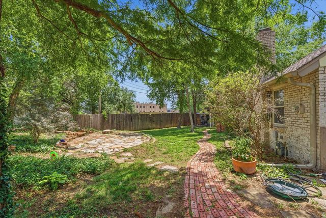 102 S Bonnie Brae, Wichita, KS 67207