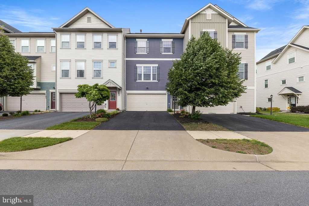 107 BLACKFORD DR, Stephenson, VA 22656