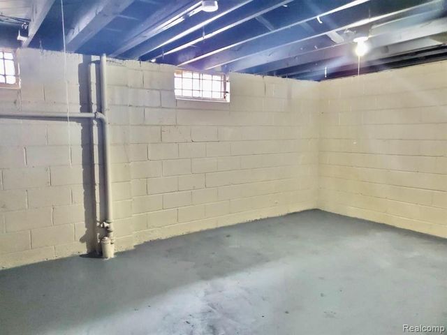 20543 Lindsay Street, Detroit, MI 48235