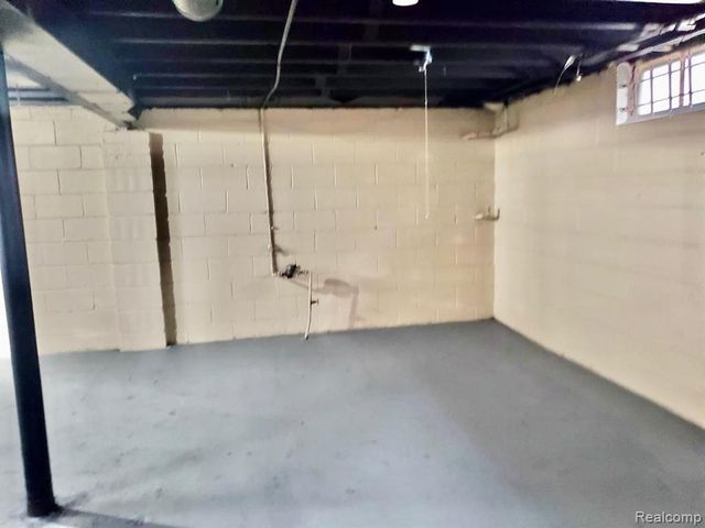 20543 Lindsay Street, Detroit, MI 48235