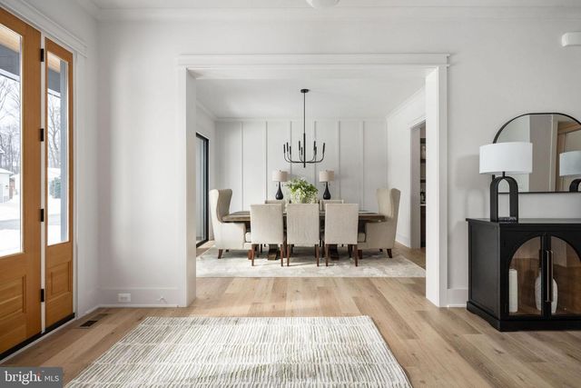 516 VALLEY DR SE, Vienna, VA 22180