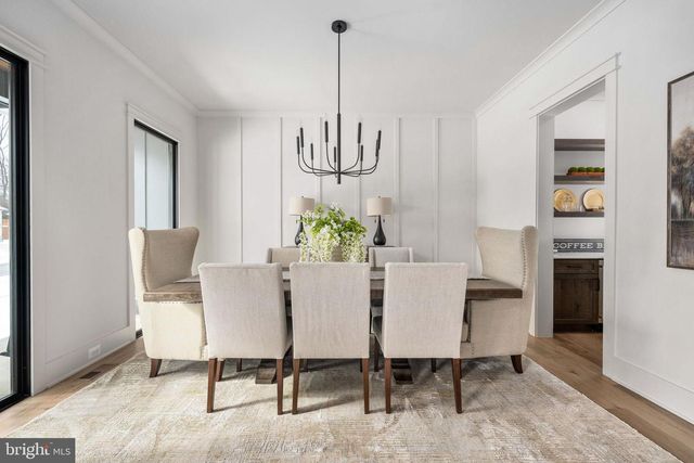 516 VALLEY DR SE, Vienna, VA 22180