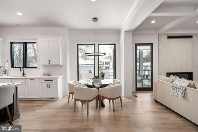 516 VALLEY DR SE, Vienna, VA 22180