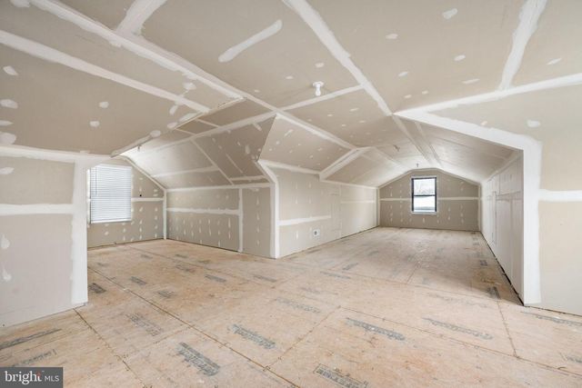 516 VALLEY DR SE, Vienna, VA 22180