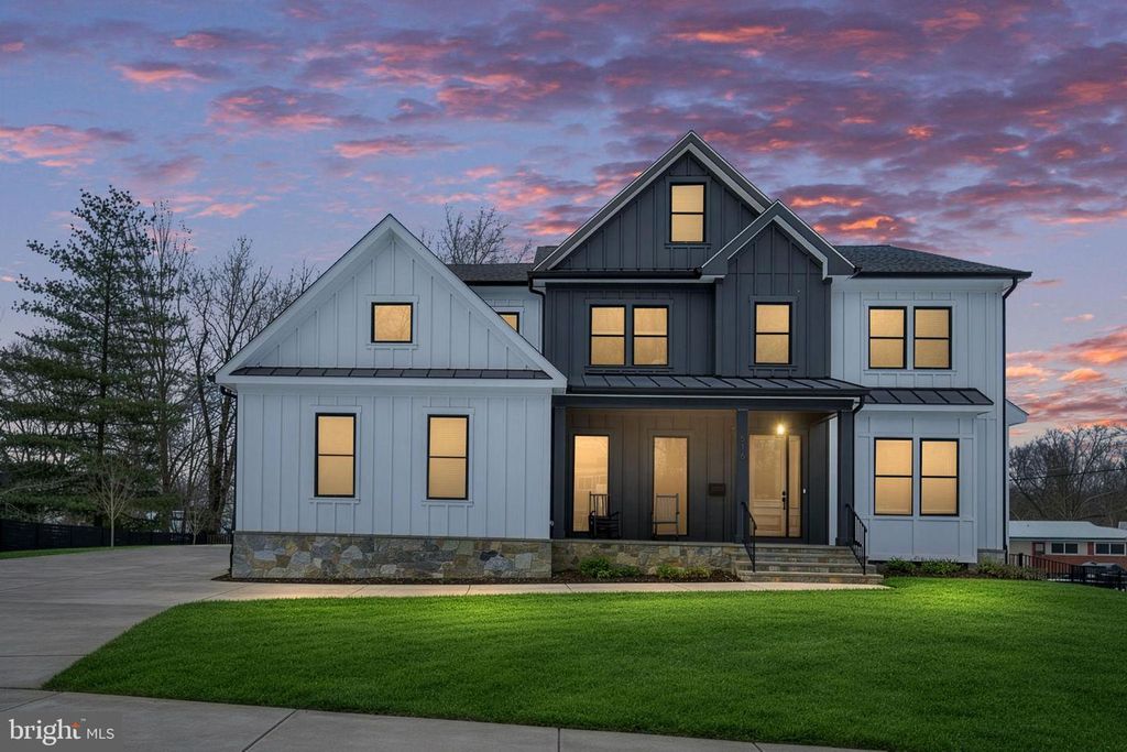 516 VALLEY DR SE, Vienna, VA 22180