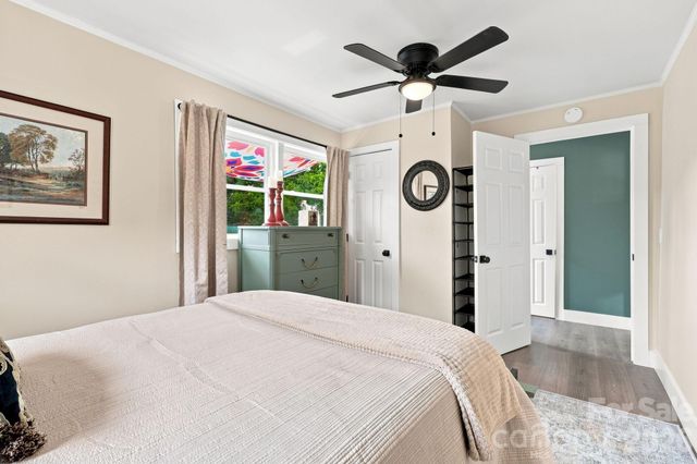 107 Burkemont Avenue, Morganton, NC 28655