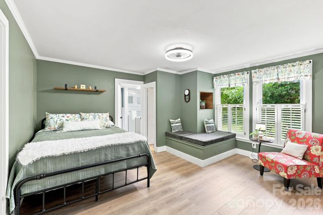107 Burkemont Avenue, Morganton, NC 28655