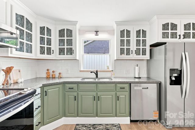 107 Burkemont Avenue, Morganton, NC 28655
