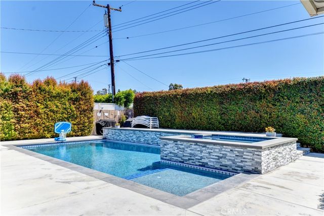 10122 Groveside Avenue, Whittier, CA 90603