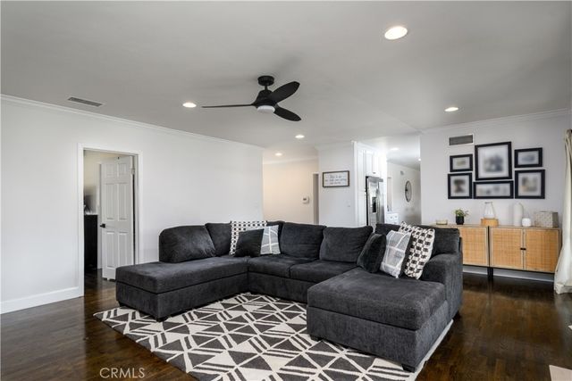 10122 Groveside Avenue, Whittier, CA 90603