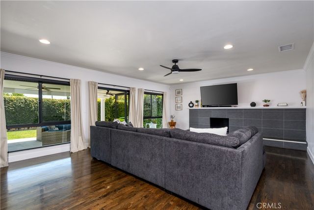 10122 Groveside Avenue, Whittier, CA 90603
